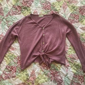 ✨Altar’d State Long Sleeved Top✨